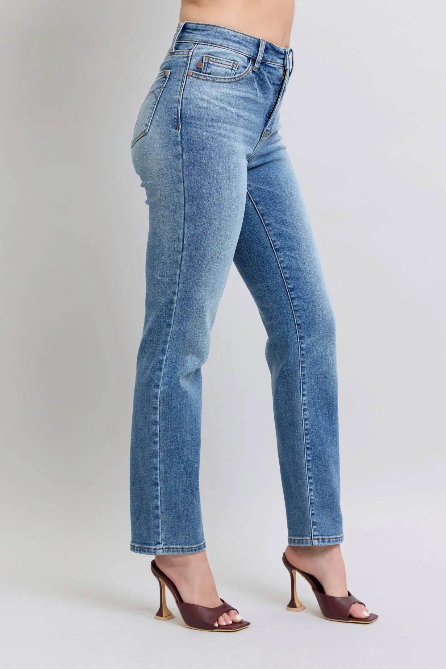 Judy Blue Full Size Run Vintage Wash Thermal Straight Jeans - KADAUT